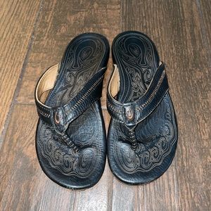 Olukai Haiku sandal